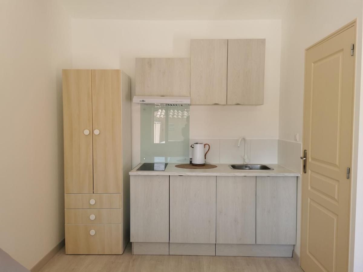 Studio Privatif Climatise , Terrasse Et Piscine Pernes-les-Fontaines Ngoại thất bức ảnh